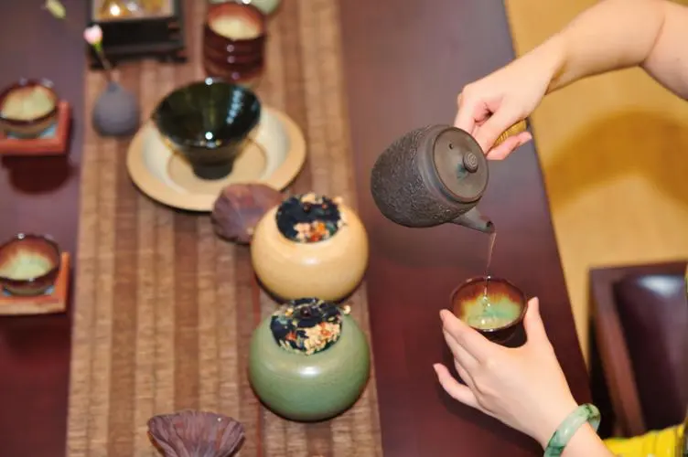 (科普——下)【茶馨轩巢】探寻西安品茶全城安排:工作室值得一去!