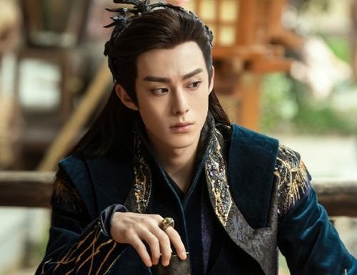 东方青苍出装攻略最新（精准解析东方青苍出装，助您获得胜利）