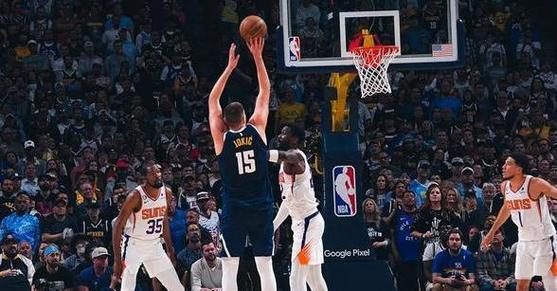 平民全能中锋出装攻略大全（打造强大的平民全能中锋，全面攻略从装备选择到技巧运用！）