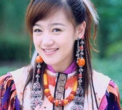 《以爱你破烂》男生出装攻略(突出自己魅力的穿搭指南,教你如何以爱你破烂的方式打造时尚风格)