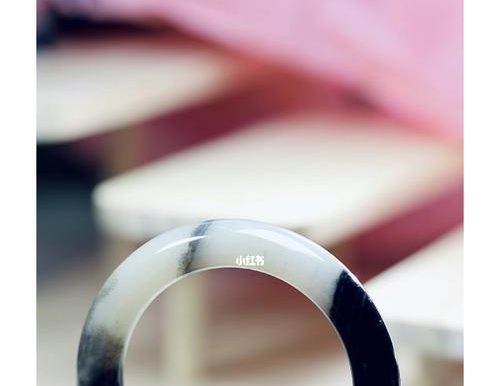 玩转天刀手游,轻松获得青花玉染时装!(天涯客小编亲测,零花钱也能拥有超稀有时装!)