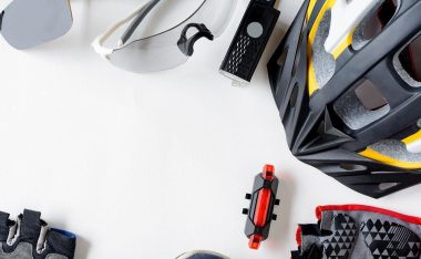 纸上自行车攻略(纸上自行车的构建、设计和装饰,以及如何展示创造力和技巧)