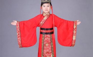 对抗刘备的技巧出装顺序攻略(如何有效应对刘备的战术和英雄选择,合理搭配装备来提高胜率)